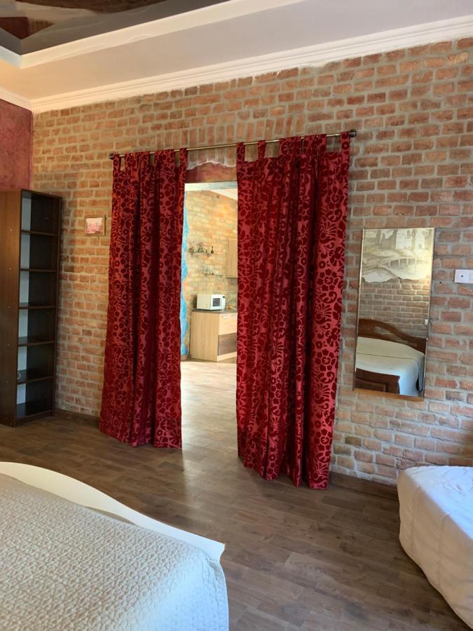 Apartment In Sacyjalistycnaja 39 Hrodna Kültér fotó